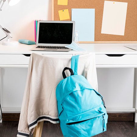 Готовимся к школе: как организовать рабочее место школьника